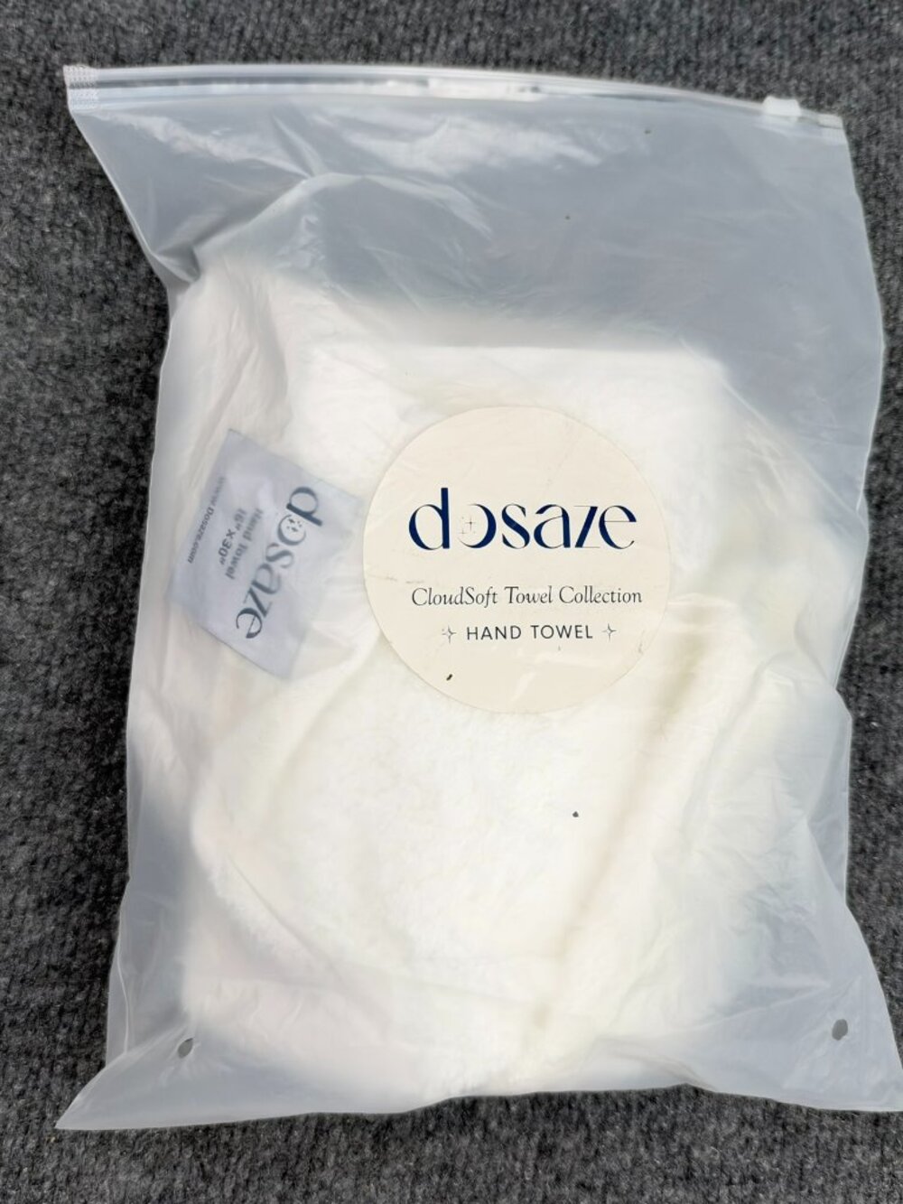 Dosaze CloudSoft Hand Towel 16x30 White Waffle Textured Cotton Blend New in Bag